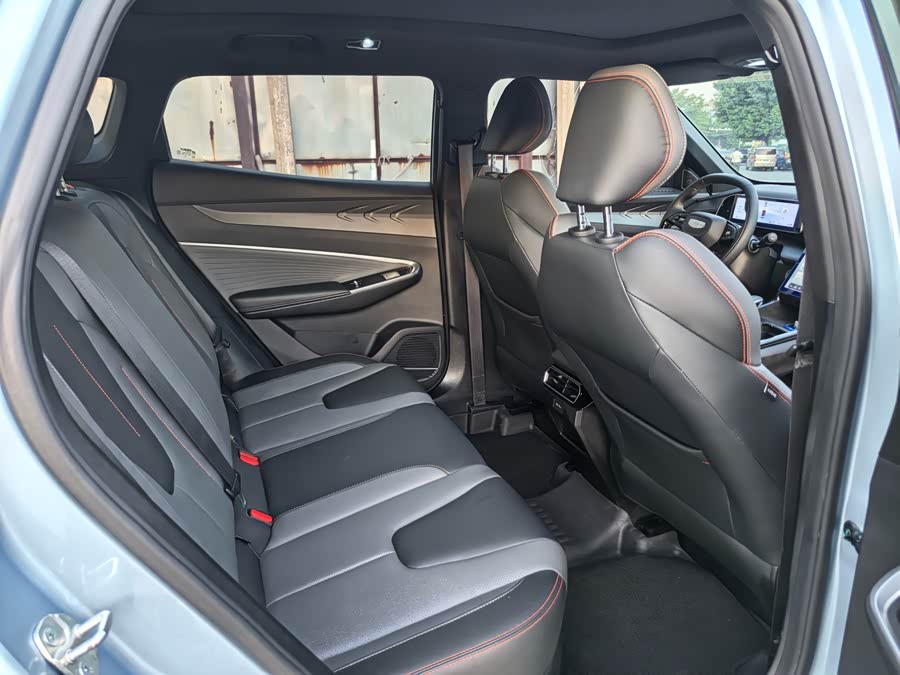 GEELY Boyue 2023 car image #10