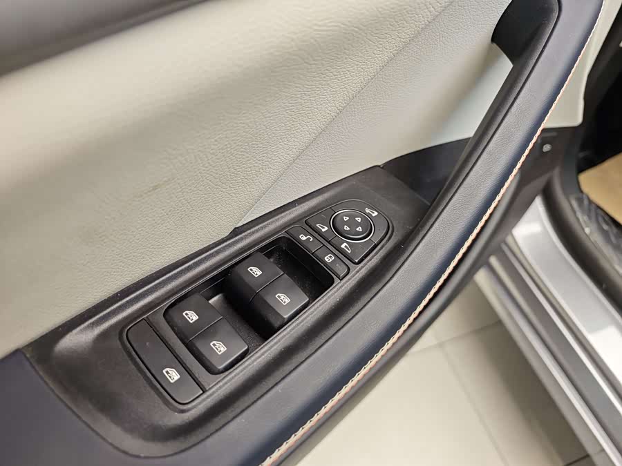 BYD Qin Plus 2022 #10 BYD Qin Plus 2022 car image #10