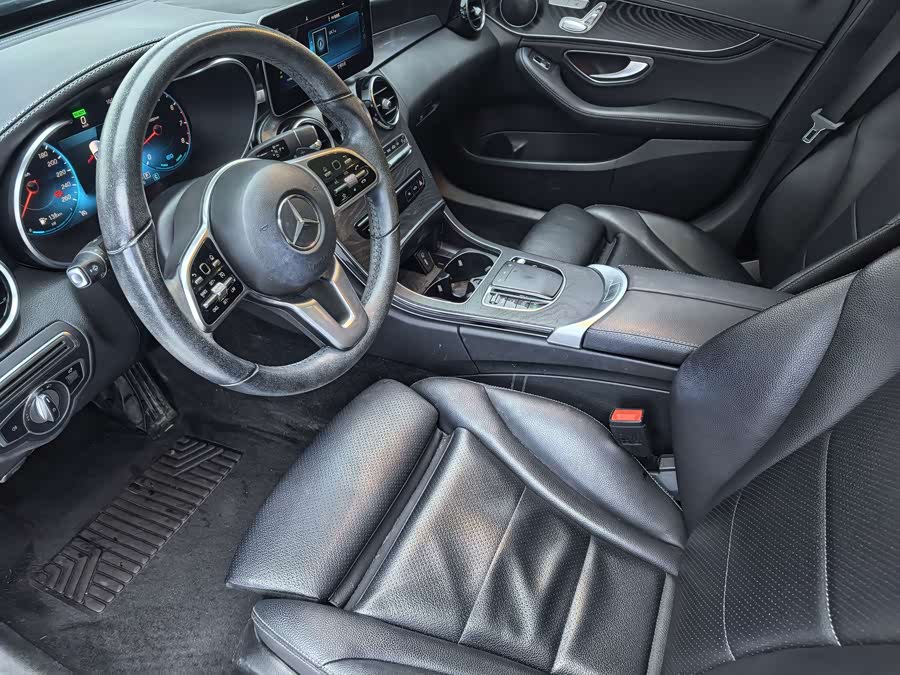 Mercedes-Benz C Class 2019 car image #10