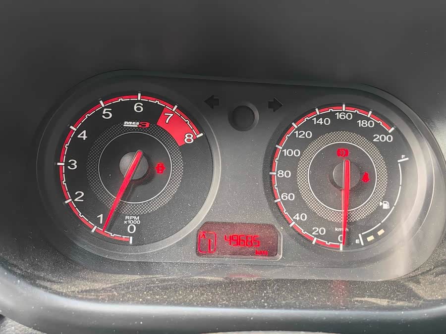 MG 3 2011 car image #10