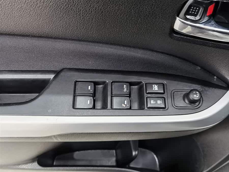 Soueast Vitara 2016 car image #10