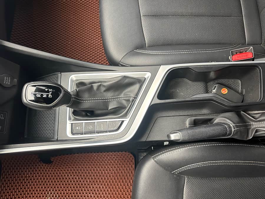 GEELY Vision X3 2020 car image #10