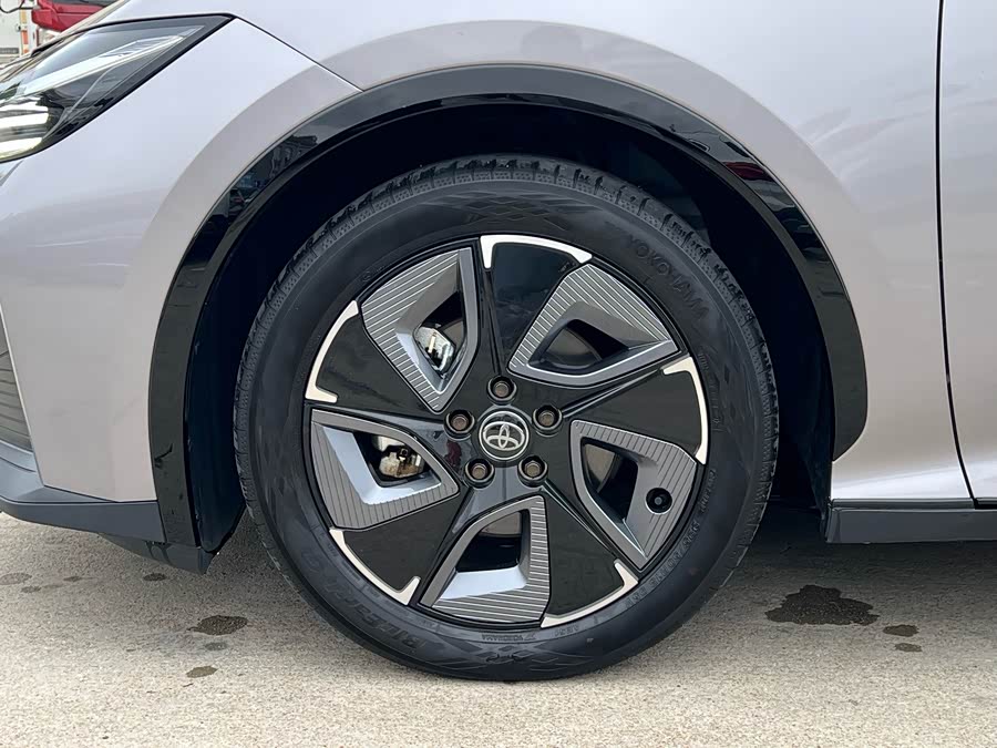 Toyota bZ3 2023 immagine di auto #10