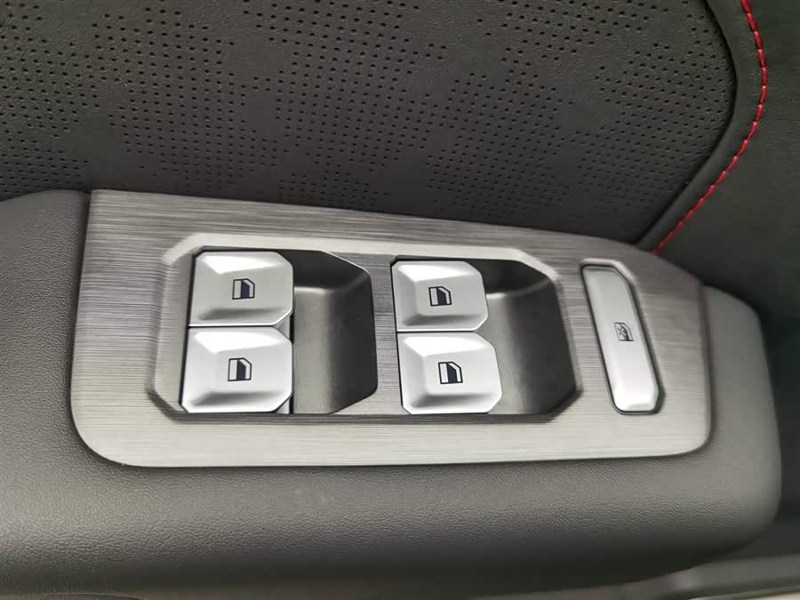 Jetour Traveller 2024 car image #10