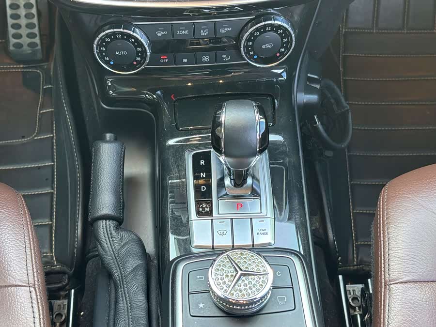 Mercedes-Benz G Class 2018 صورة سيارة #10