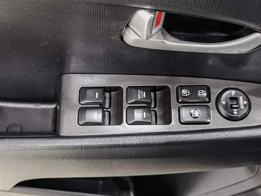 起亚 智跑 2017 汽车图片 #10