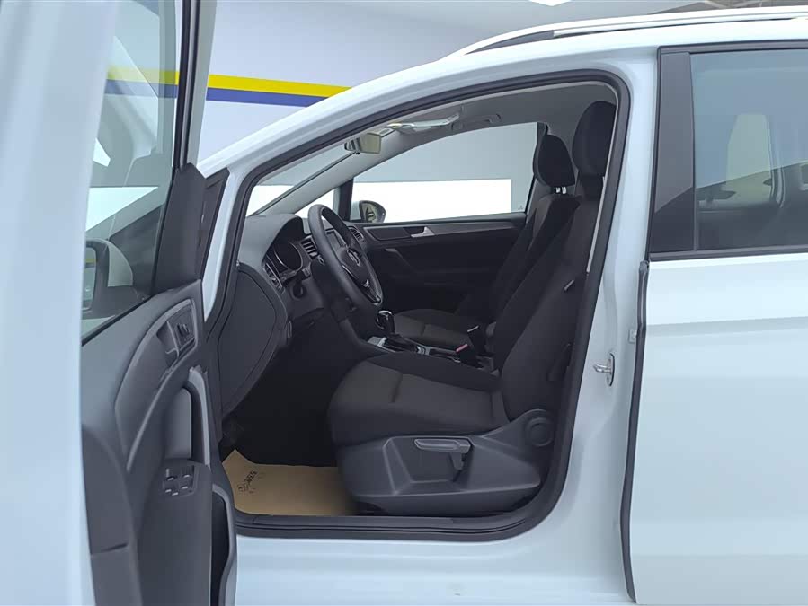 Volkswagen Golf Sportsvan 2018 imagem de carro #10