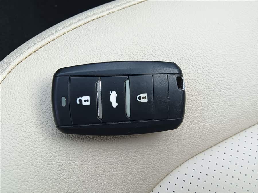 Changan Alsvin V7 2017 car image #10