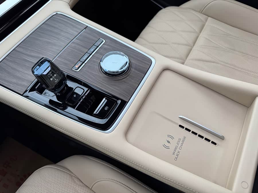 GEELY Monjaro 2024 immagine di auto #10