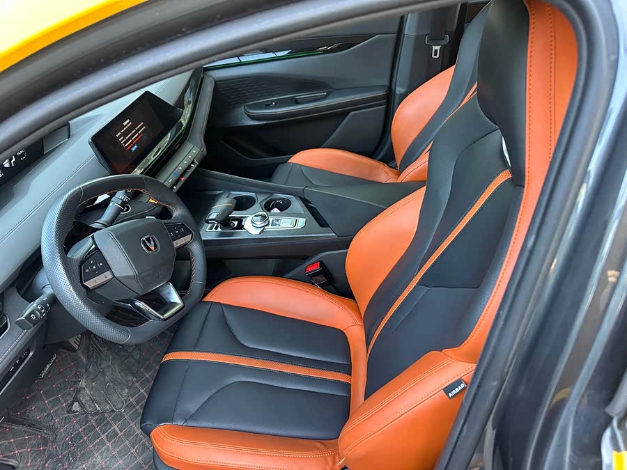 Changan UNI-V 2024 car image #10