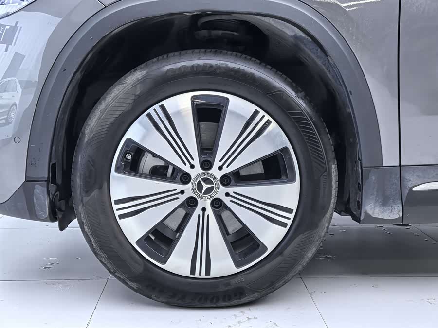 Mercedes-Benz EQA Class 2024 immagine di auto #10