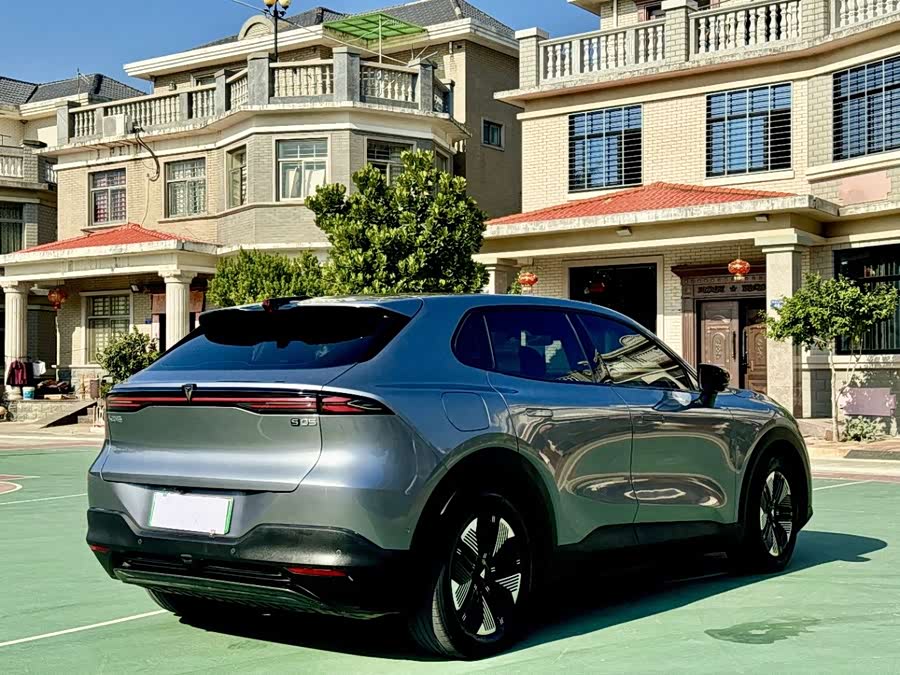 Deepal S05 2024 car image #10