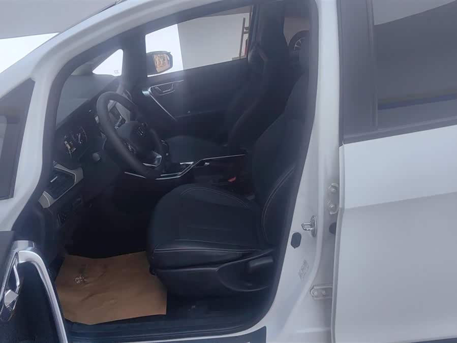 GEELY Vision X3 2021 car image #10
