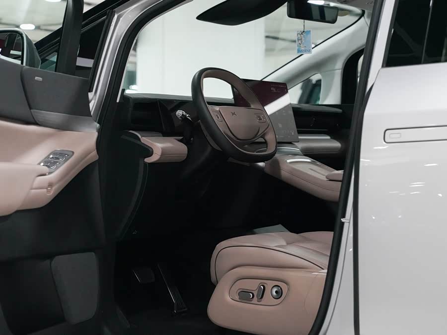 Xpeng X9 2024 #10 Xpeng X9 2024 immagine di auto #10