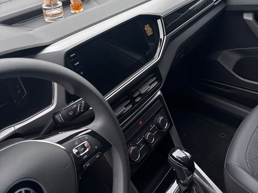 Volkswagen T-Cross 2024 car image #10