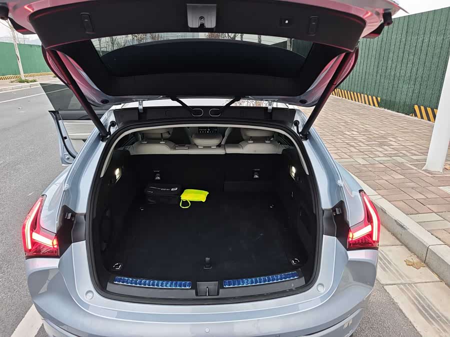 哪吒汽车 哪吒S猎装 2025 汽车图片 #10