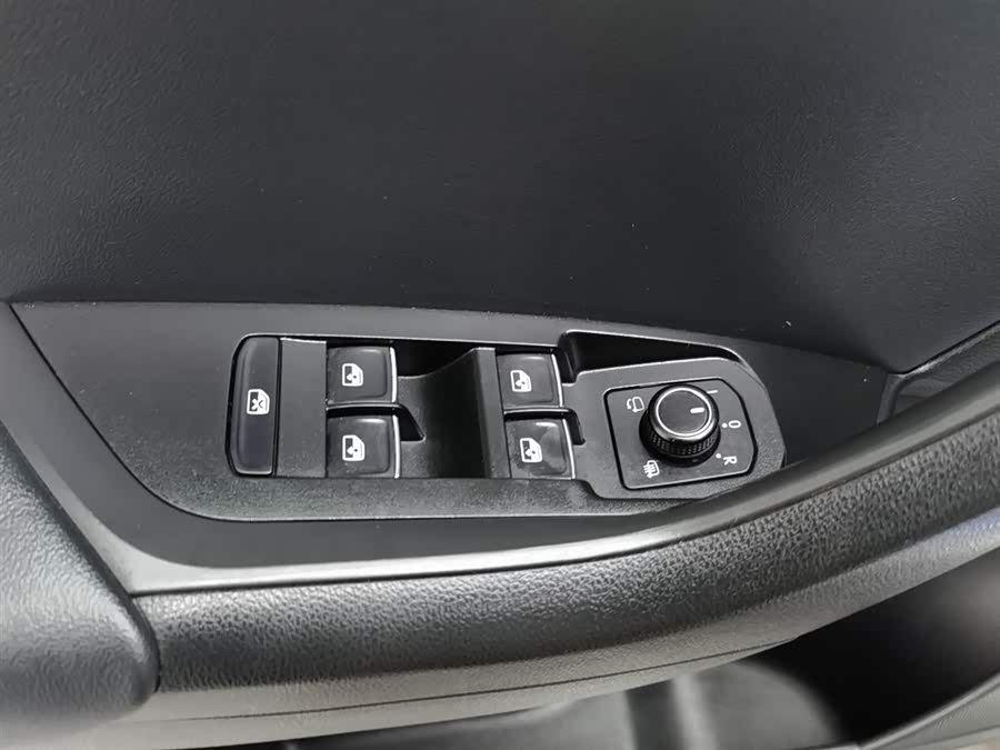 Skoda Kodiaq 2021 car image #10