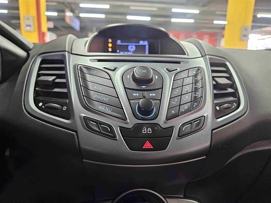 Ford Fiesta 2013 car image #10