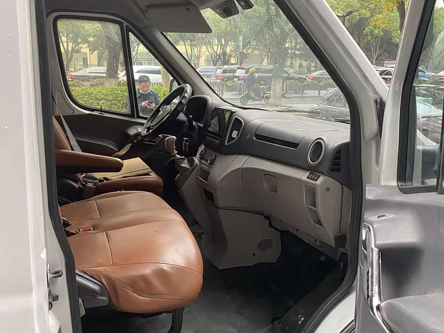 JAC 2017 #10 JAC 2017 car image #10