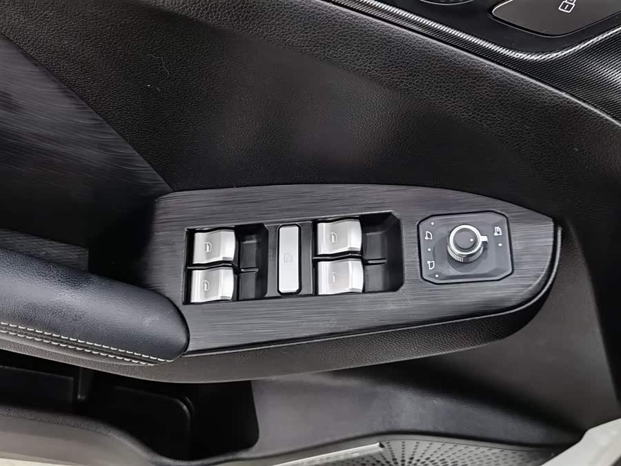 Haval Jolion 2021 #10 Haval Jolion 2021 car image #10