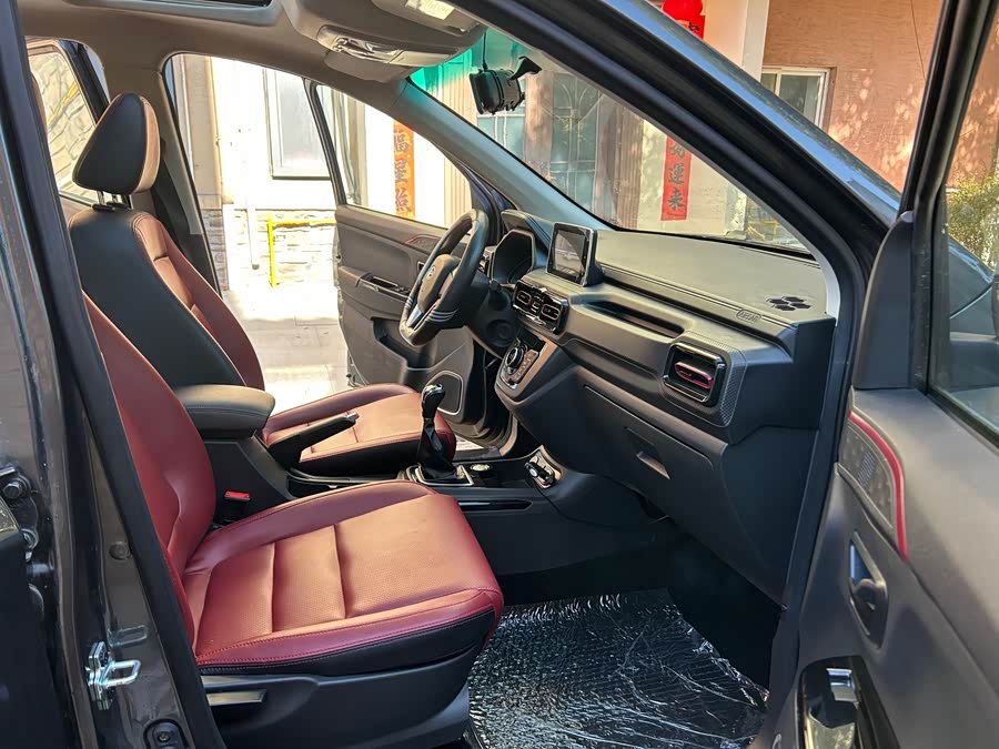 SWM斯威汽车 SWM斯威大虎 2023 #10 SWM斯威汽车 SWM斯威大虎 2023 汽车图片 #10