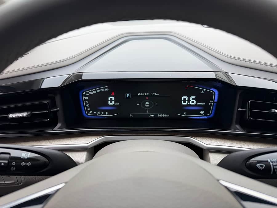 Hyundai Custo 2023 #10 Hyundai Custo 2023 car image #10