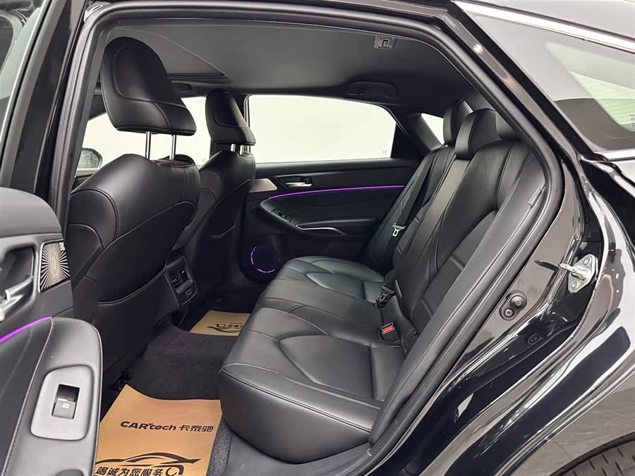 Toyota Avalon 2024 car image #10