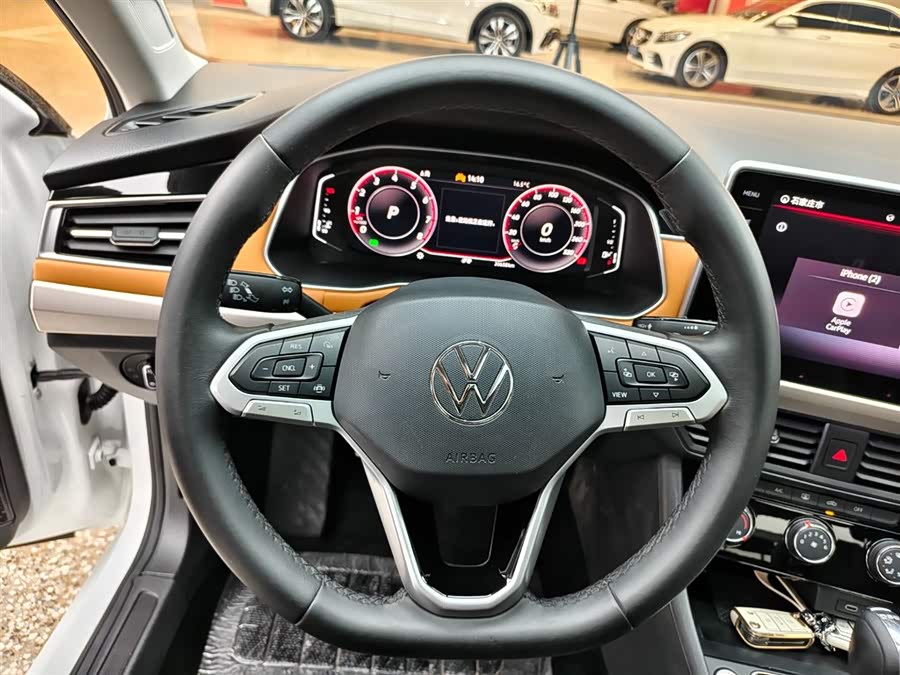 Volkswagen Bora 2023 car image #10