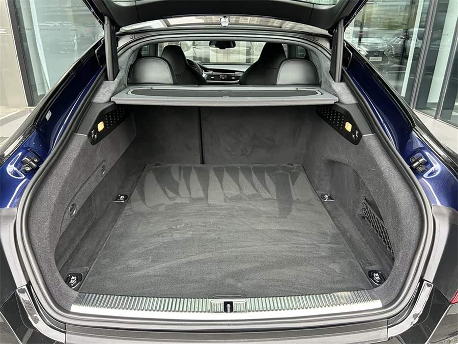 Audi RS 7 2016 car image #10