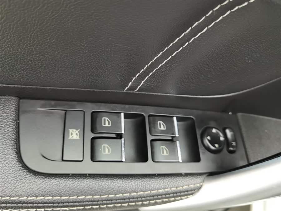 GEELY Emgrand 2015 car image #10