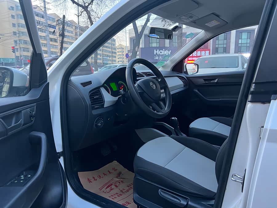 Skoda Fabia 2016 صورة سيارة #10