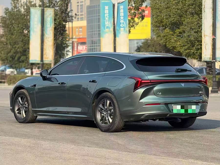 哪吒汽车 哪吒S猎装 2025 #10 哪吒汽车 哪吒S猎装 2025 汽车图片 #10