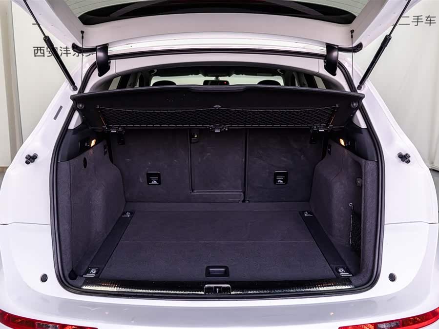 Audi Q5 2017 car image #10