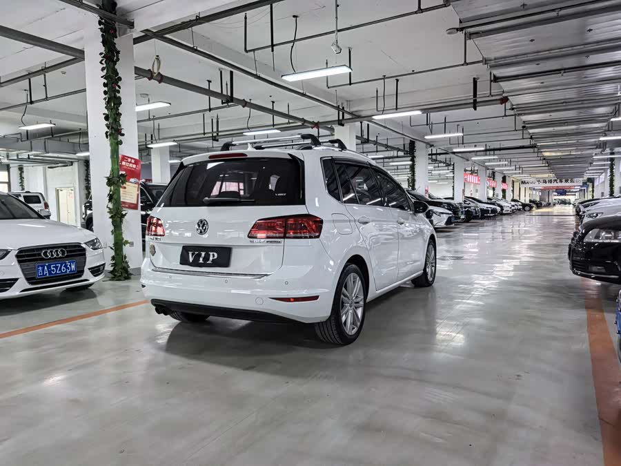 Volkswagen Golf Sportsvan 2016 car image #10