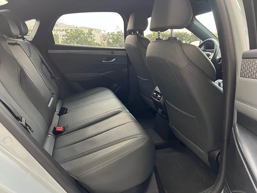 BYD Qin Plus 2025 صورة سيارة #10