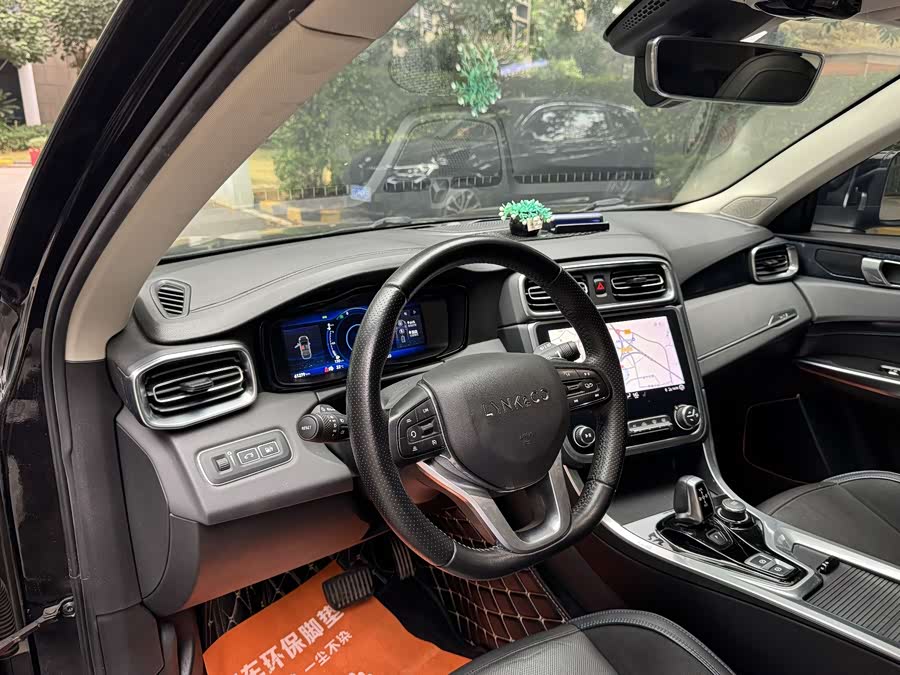 Lynk & Co 01 EM-P 2019 car image #10