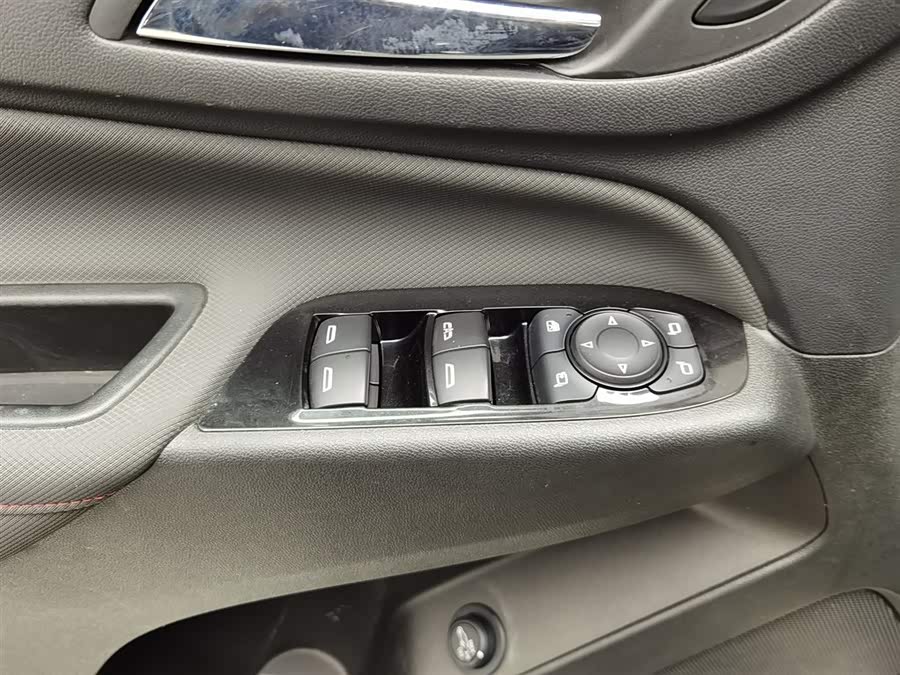 Chevrolet Equinox 2021 #10 Chevrolet Equinox 2021 car image #10