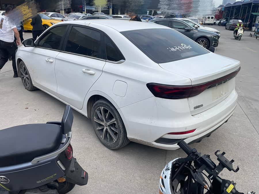 GEELY Emgrand 2022 car image #10