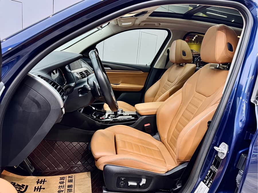 BMW X3 2018 car image #10
