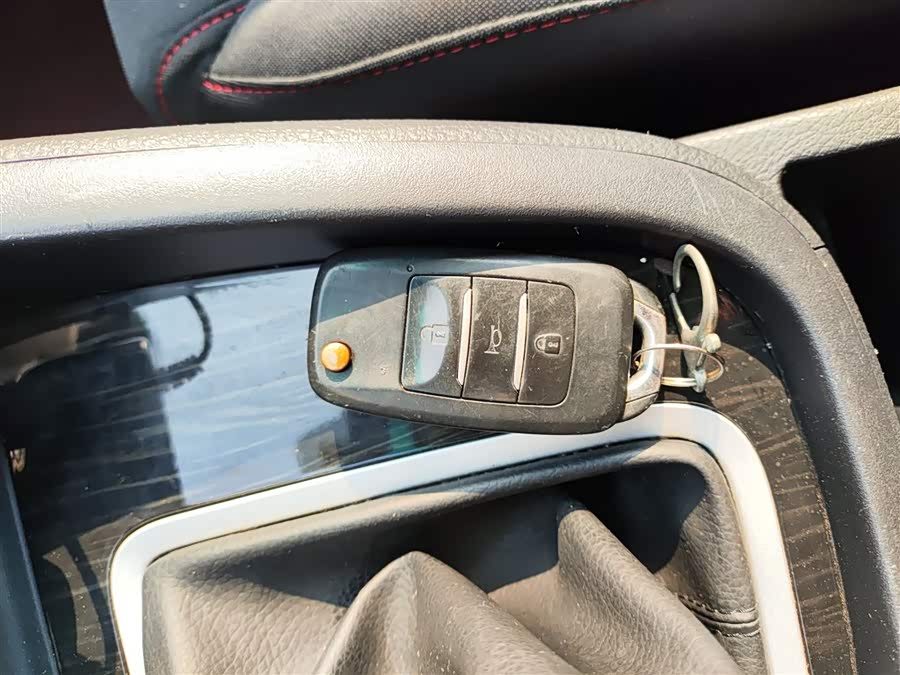 SWM X7 2020 imagem de carro #10