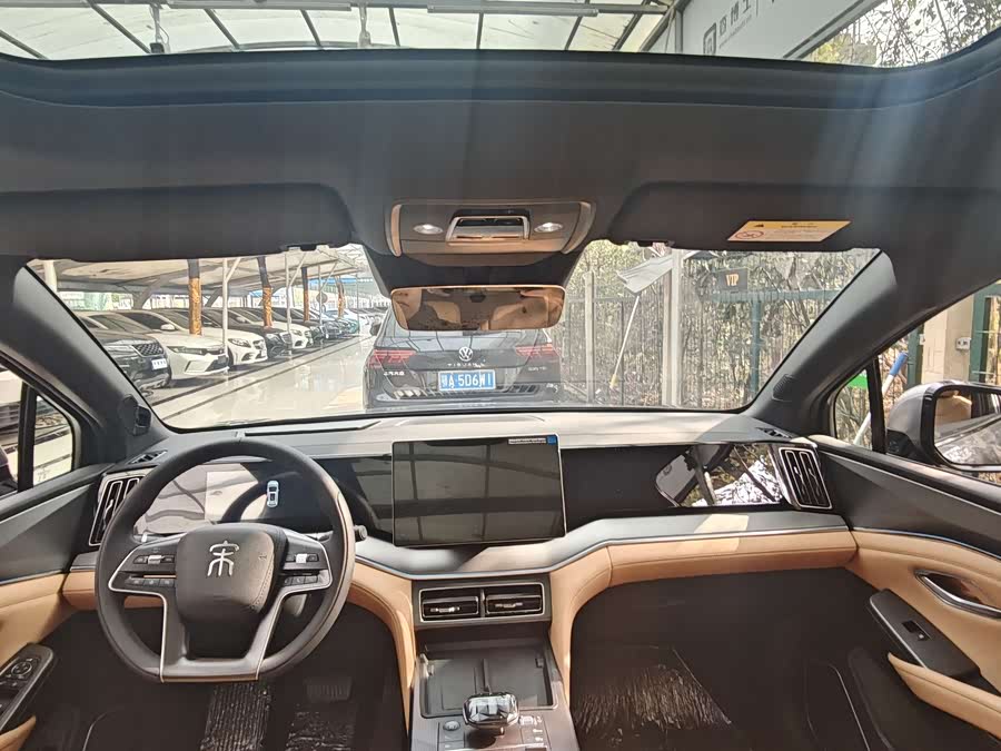 BYD SongL DM-i 2025 car image #10