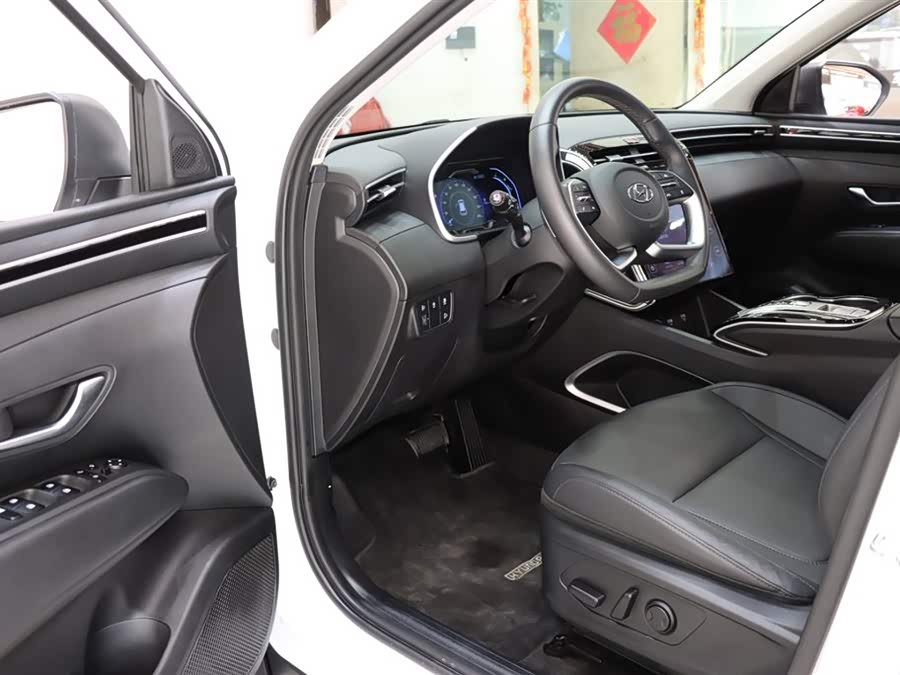 Hyundai Tucson 2024 car image #10
