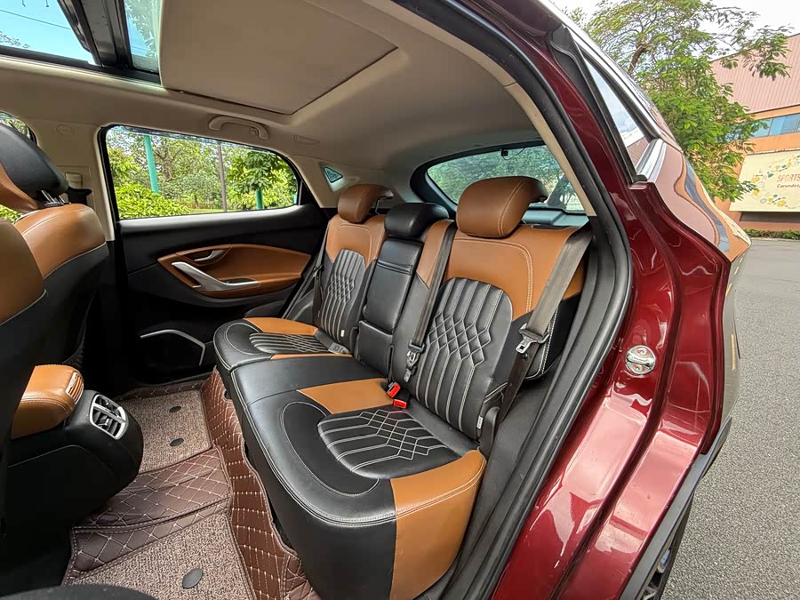 Soueast DX7 2017 car image #10