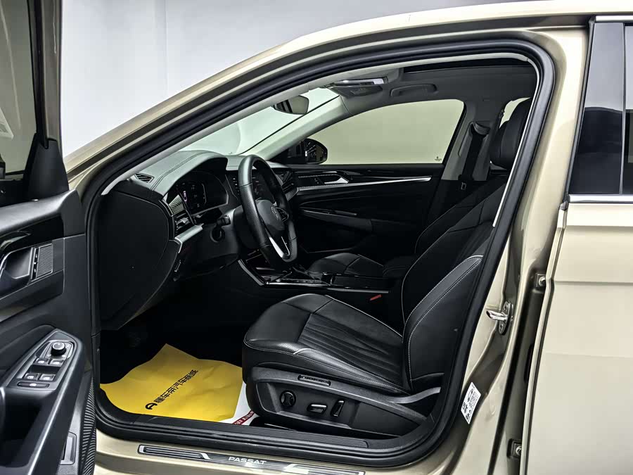Volkswagen Passat 2022 imagen de coche #10