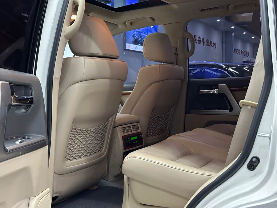 Toyota Land Cruiser 2015 car image #10