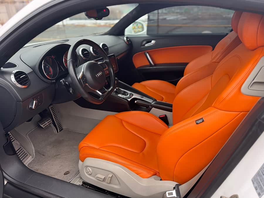 Audi TT 2008 image de voiture #10