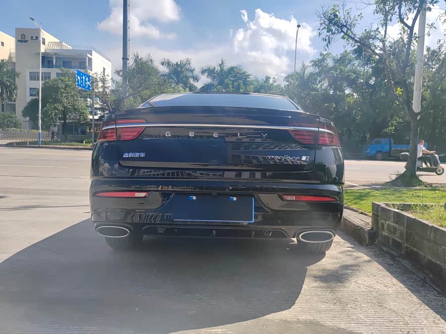 GEELY Preface 2022 car image #10