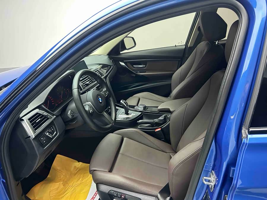 BMW 3 Series 2019 #10 BMW 3 Series 2019 car image #10