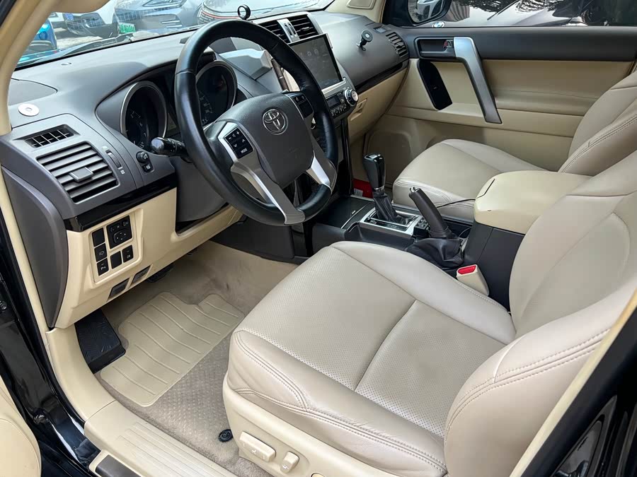 Toyota Land Cruiser Prado 2016 car image #10