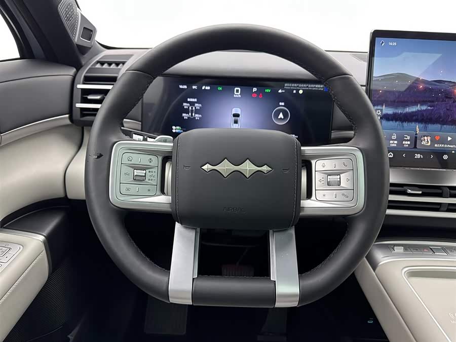 FangChengBao Tiger 7 2025 car image #10